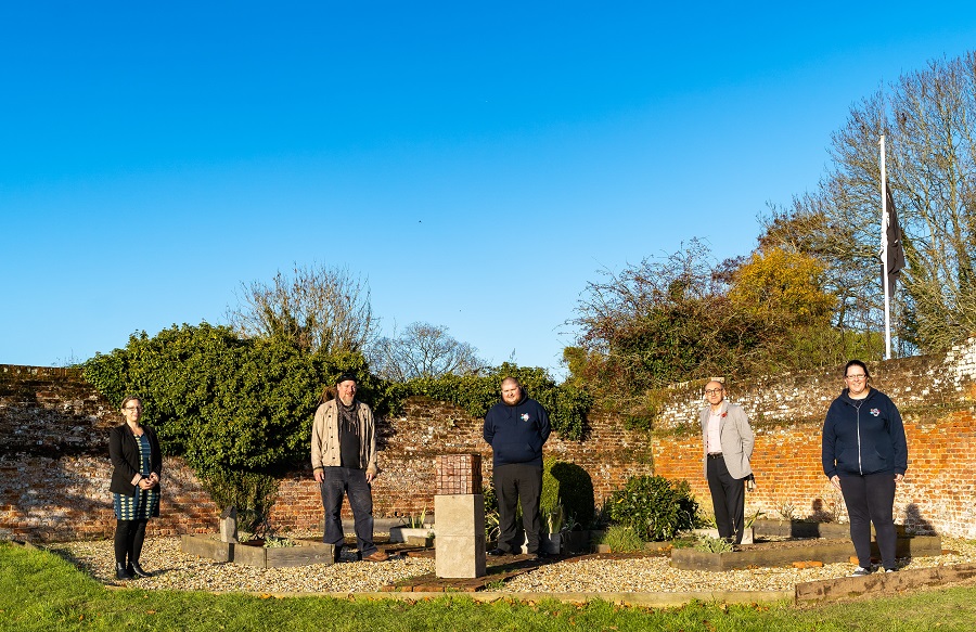 picture of Cat Cooke from Hamshire Cultural Trust, artist Jono Retallick, youth Commission Member James Bowman. OPCC deputy Chief Executive Enzo Riglia and OPCC Youth Engagement Manager Lynne Meechan with the sculpture created to raise awareness against knife crime