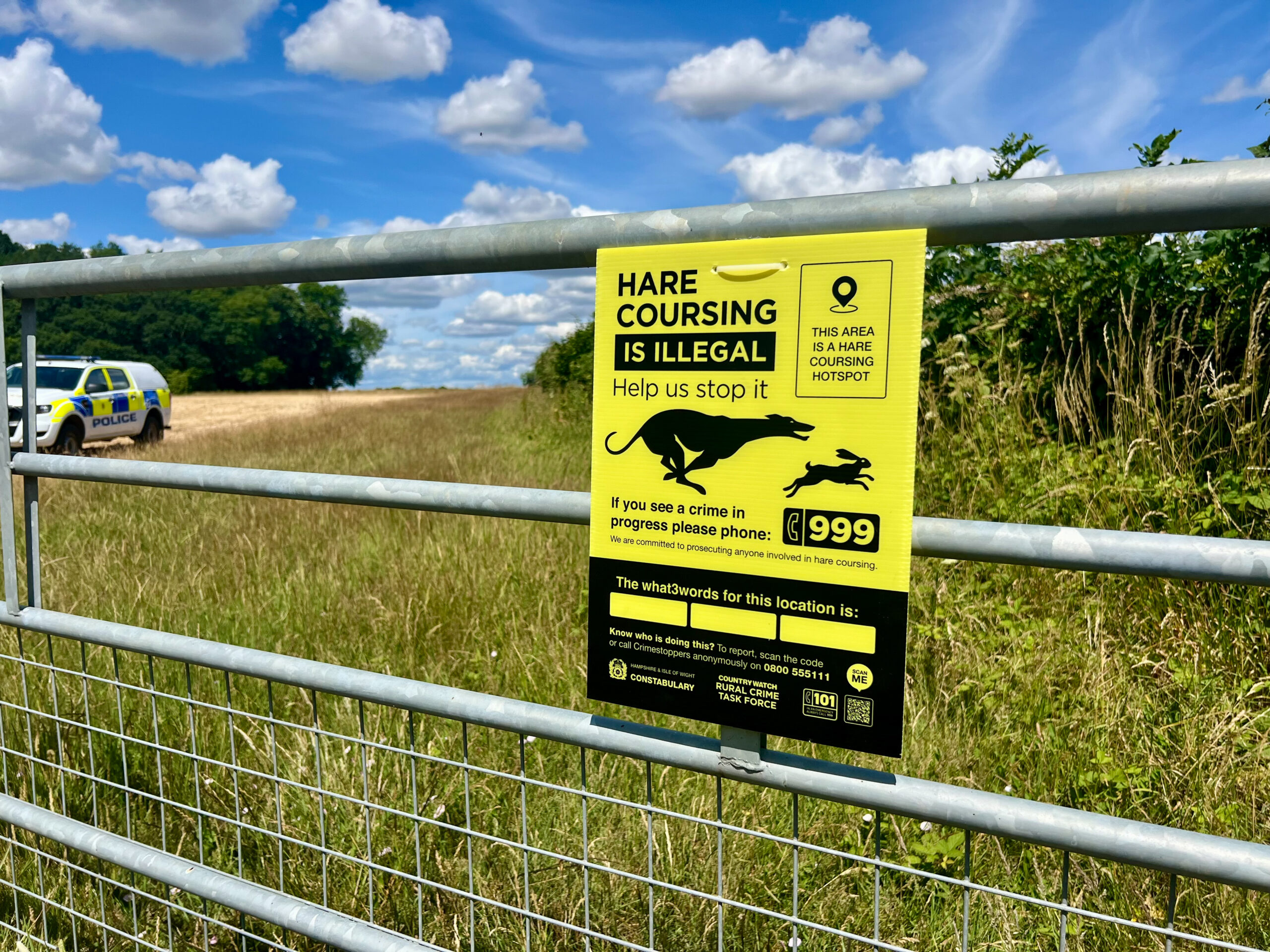 Hare coursing sign on a farm gate